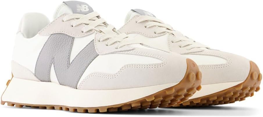 <strong>New Balance</strong><br> Men's 327 Sneaker fashion
