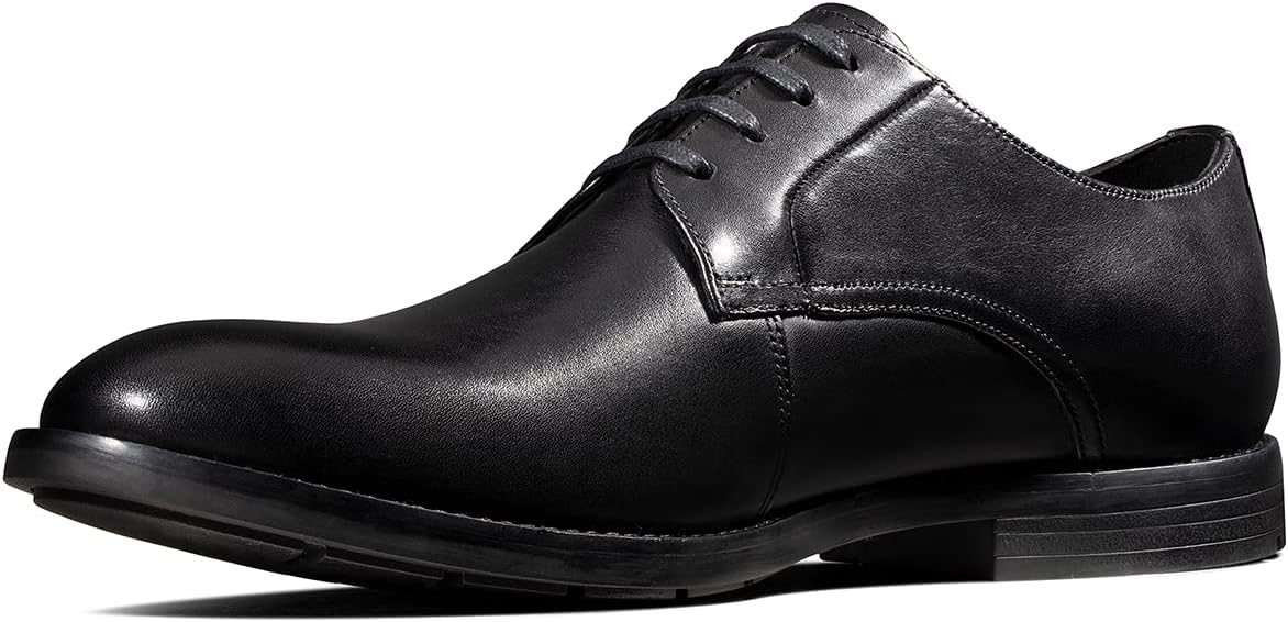 <strong>Clarks</strong><br> Ronnie Walk Men's Derbys