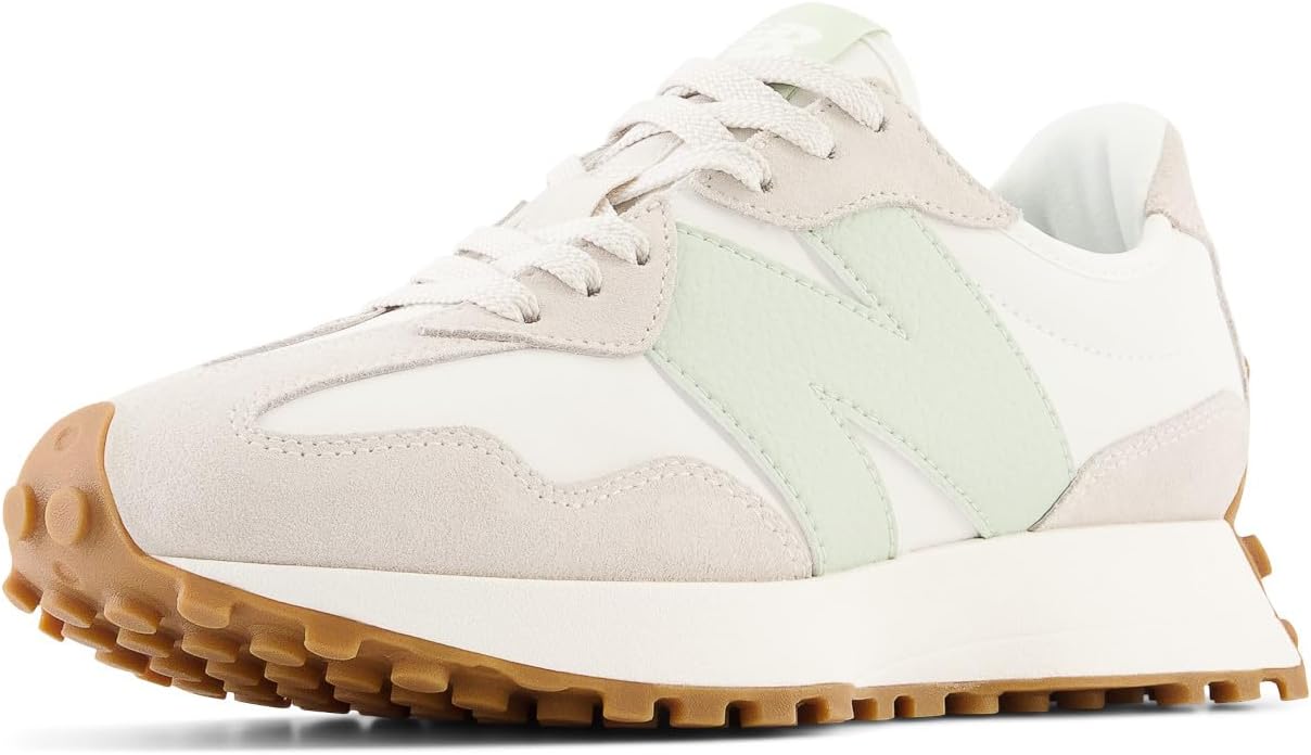 <strong>New Balance</strong><br> 327 MS327CWB