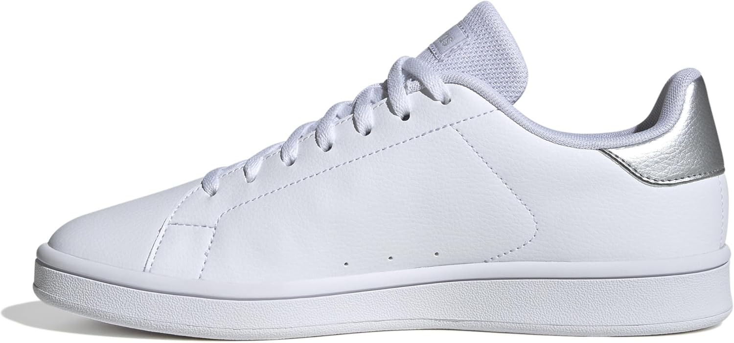 <strong>adidas</strong><br> Girls Urban Court