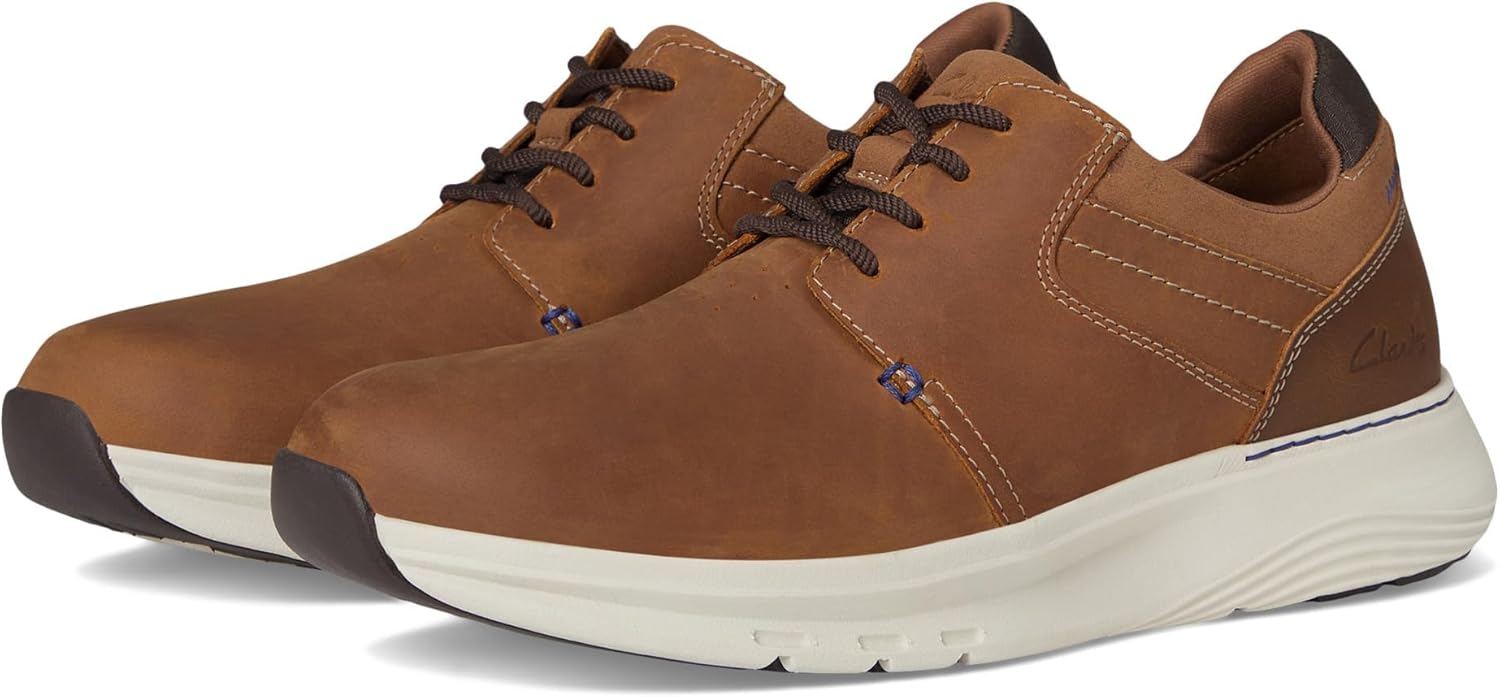 <strong>Clarks</strong><br> Motion Trek Pt for Men