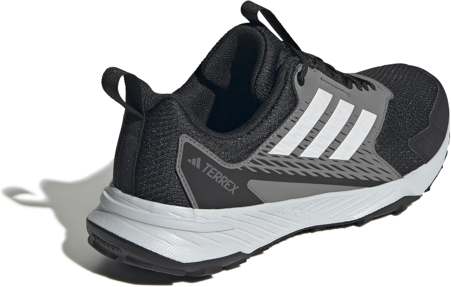 <strong>adidas</strong><br> Женские Terrex Tracefinder 2 Climaproof Trail беговые — изображение 3