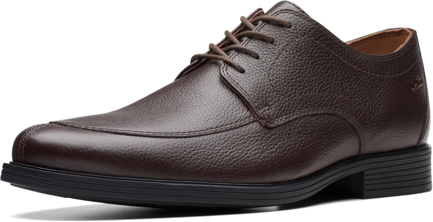 <strong>Clarks</strong><br> Men's Whiddon Oxford Apron