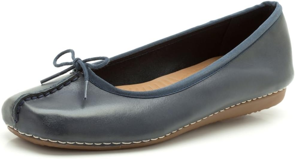 <strong>Clarks</strong><br> Freckle Ice