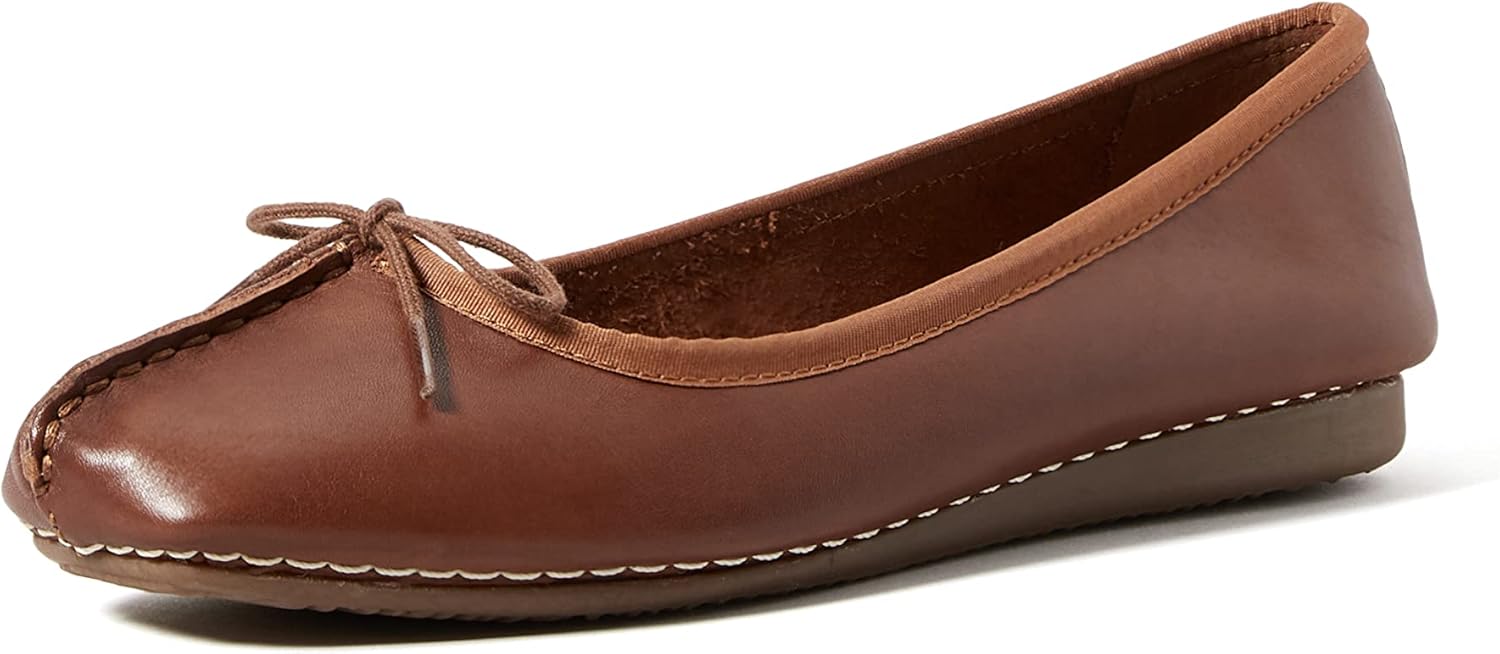 <strong>Clarks</strong><br> Freckle Ice