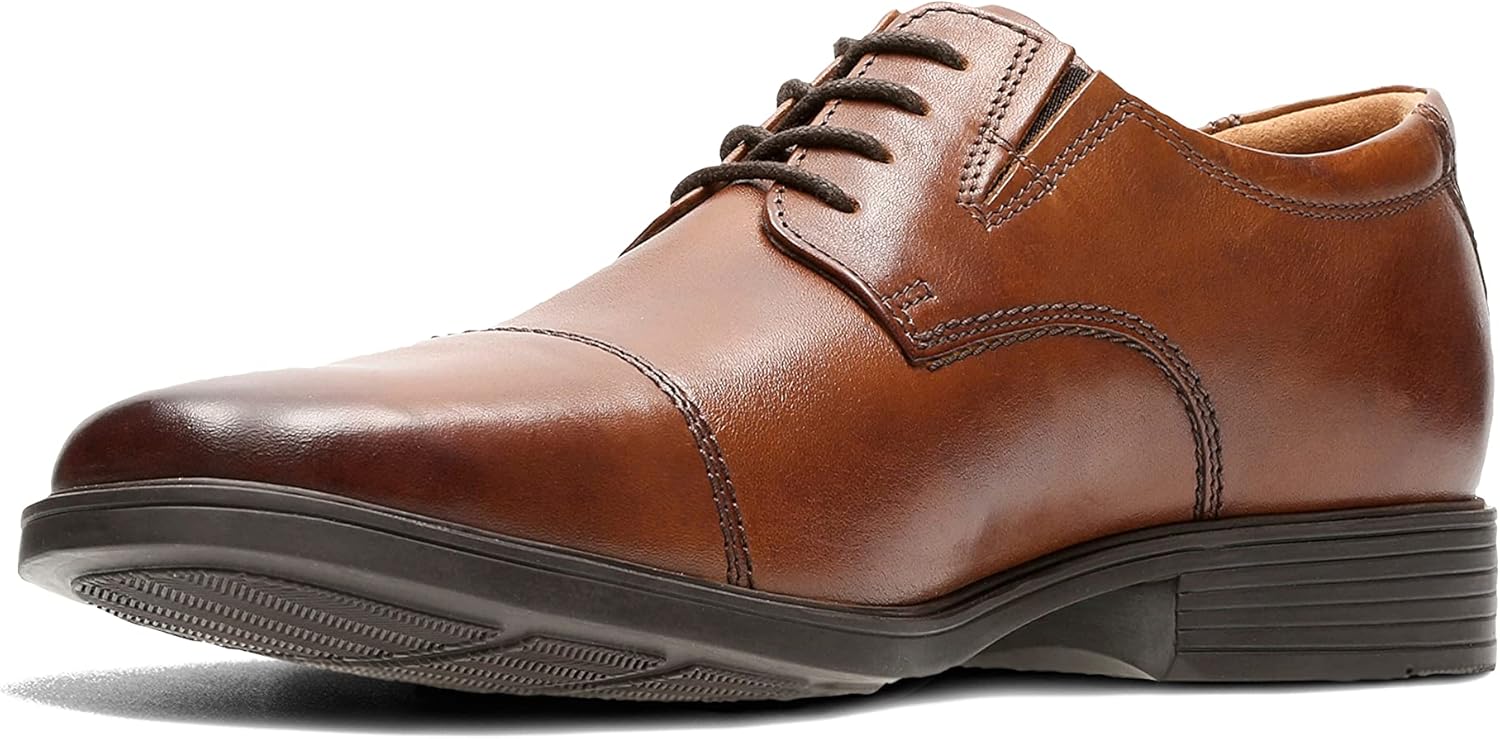 <strong>Clarks</strong><br> Мужские  Tilden Derby Cap