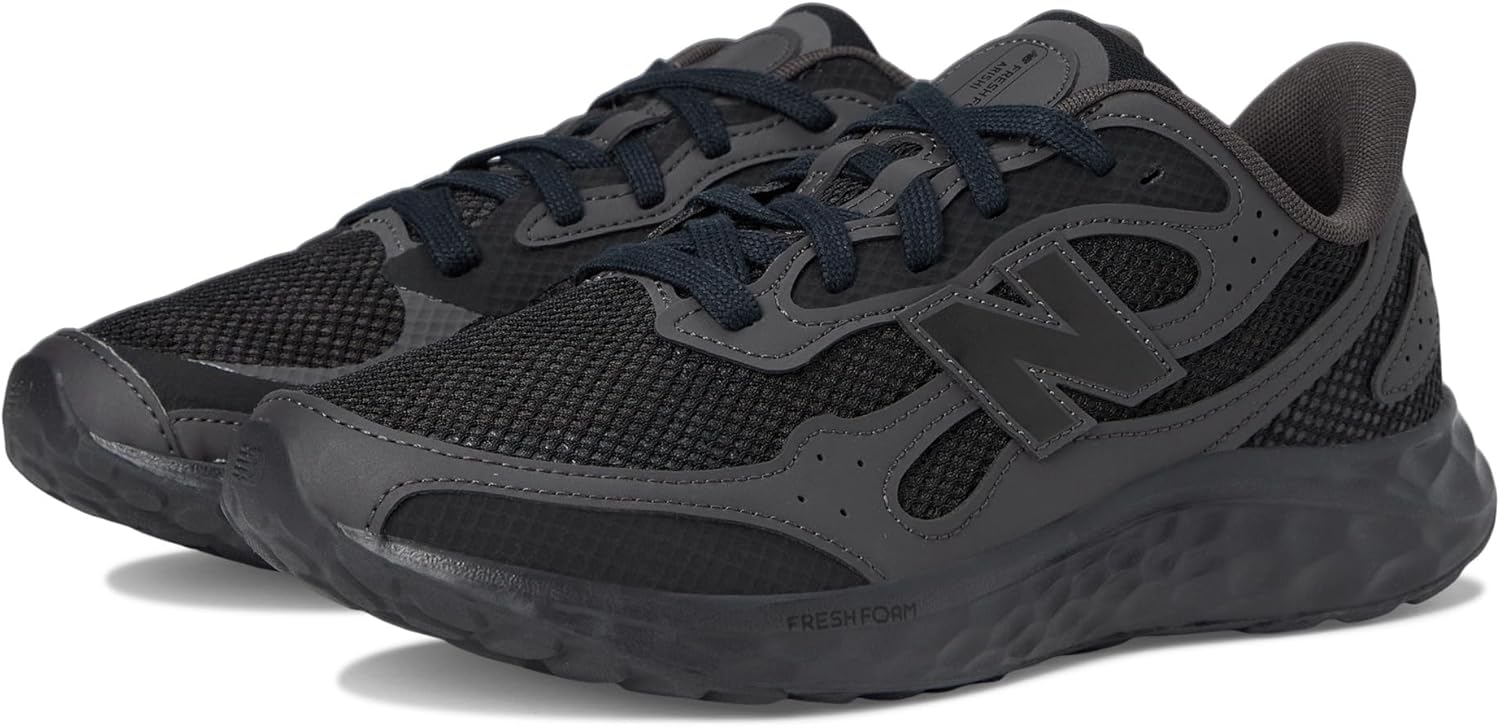 <strong>New Balance</strong><br> Мужские  Arishi V4 W